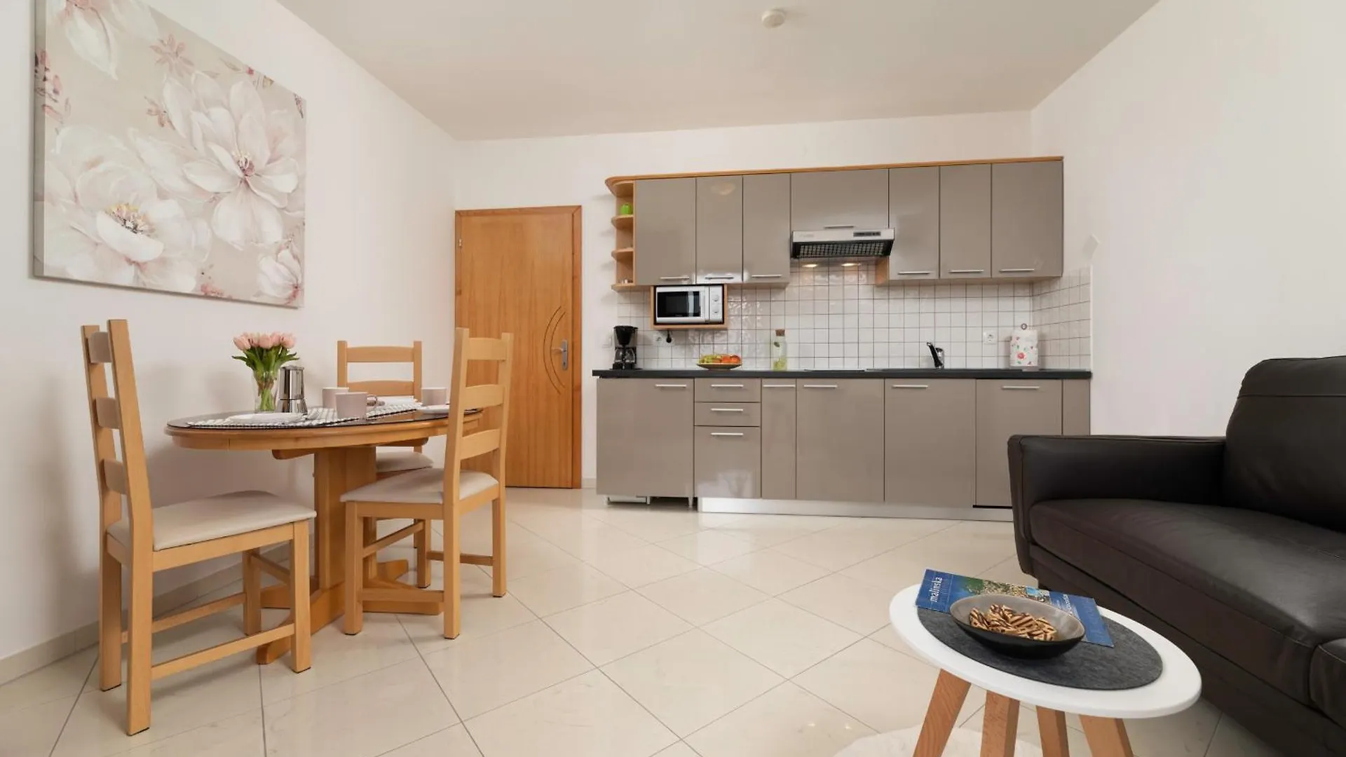 Apartments Kvarner Malinska 0*,  Croatia